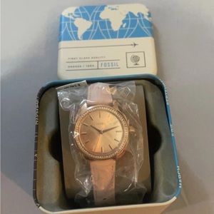 Women brand new fossil rose gold watch